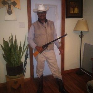 Meet your Posher, Winston